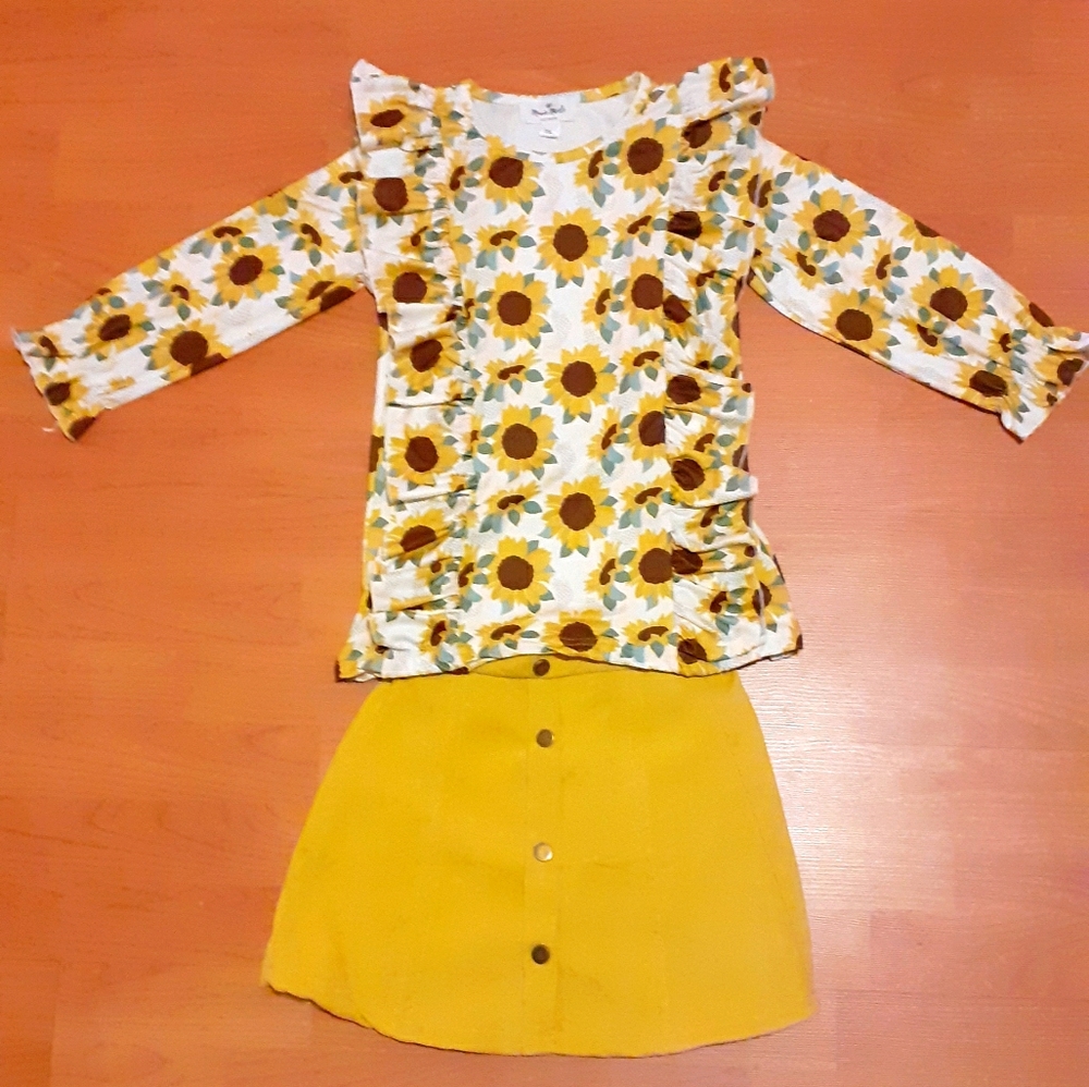 Brand new MNC skirt set